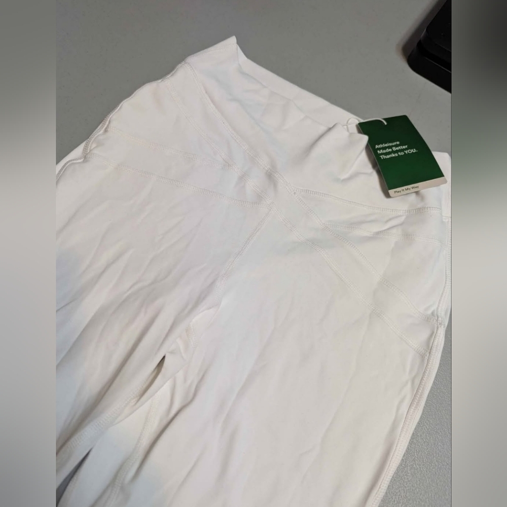 NWT Halara small white crisscross yoga pants - Picture 5 of 7